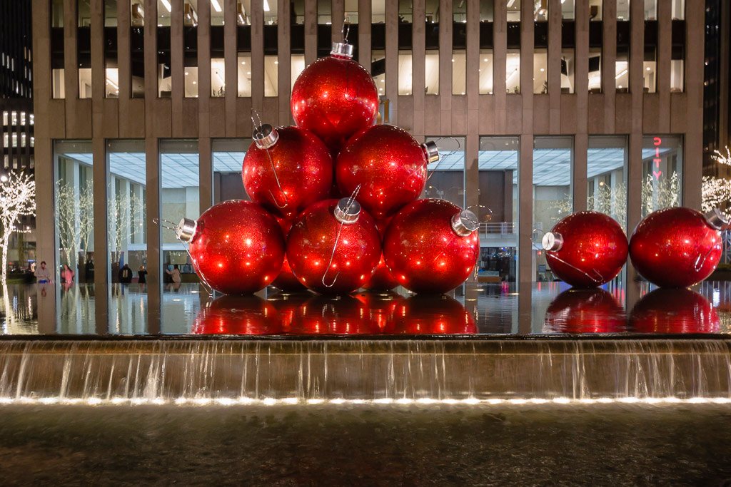 13 Best Things to Do for Christmas in NYC